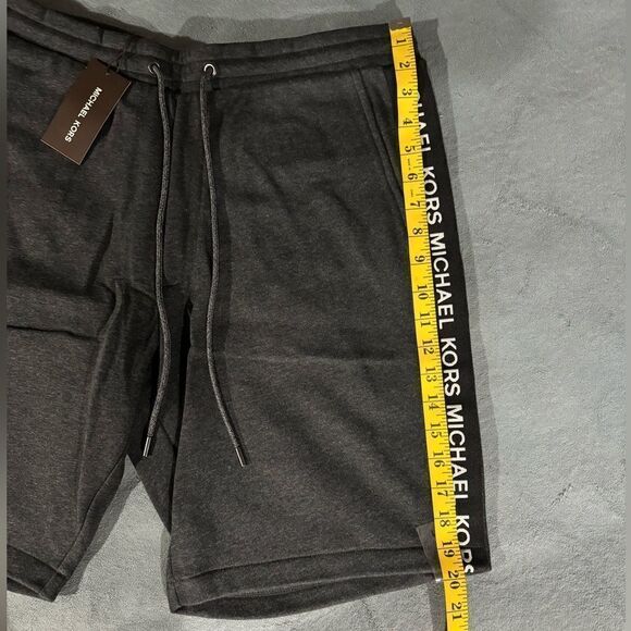MICHAEL KORS MENS Logo tape SHORTS L - Picture 4 of 16